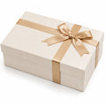 Scatola regalo 30 x 22 x 10 cm in cartone avorio con nastro dorato - confezione elegante